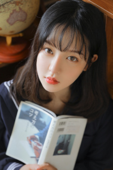 内裤上插了个洞可以放进去吗